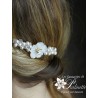 Peigne mariée fleur de nacre ciselée et perles de cristal