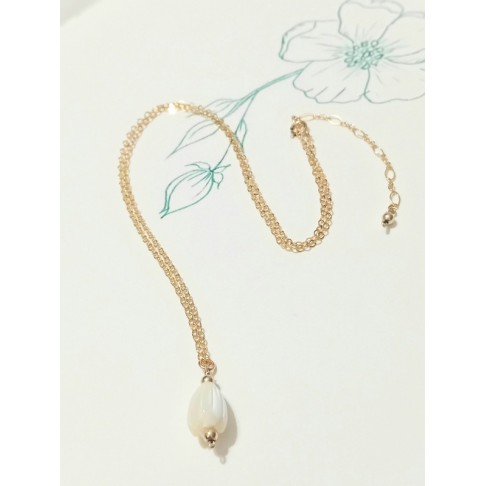 Collier Jacinthe fleur de nacre et gold filled