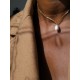 Collier Cyrine ras de cou pendentif fleur de nacre jacinthe