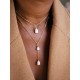 Collier Cyrine ras de cou pendentif fleur de nacre jacinthe