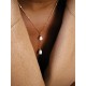 Collier en V Mila fleurs de nacre jacinthe