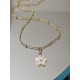Collier fleur de nacre Naïma, fleur de nacre rose, blanche ou grise