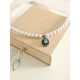 Collier tour de cou perles de culture d'eau douce et pendentif marcassites