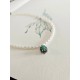 Collier tour de cou perles grains de riz et pendentif marcassites