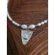 Alesio collier de perles de culture grains de riz et amulette pierre de lune