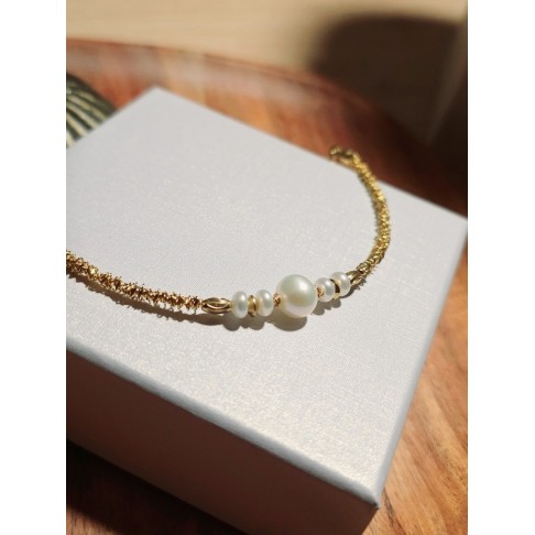 Bracelet maillons et perles de culture Narjess