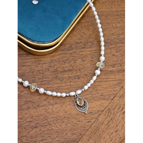 Collier perles de culture et amulette citrine Isaraa
