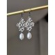 Boucles d'oreilles mariage cascade fleurs pensées ciselées - Prêt à porter mariage