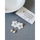 Créoles boucles d'oreilles fleurs de nacre - Bijoux mariage prêts à porter