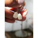 Mini créoles boucles d'oreilles Jacinthe fleur de nacre