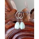 Mini créoles boucles d'oreilles Jacinthe fleur de nacre